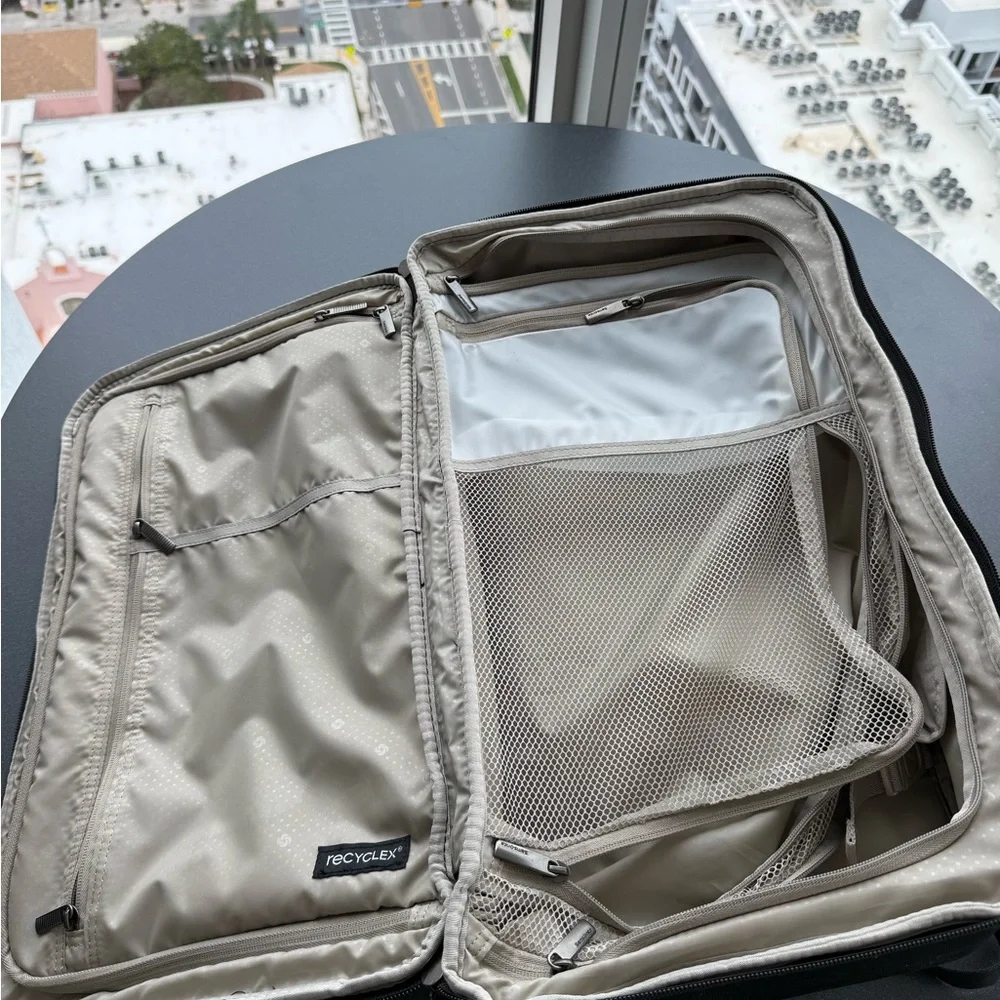 Samsonite Silhouette 17 Travel Backpack / Business Carry-On